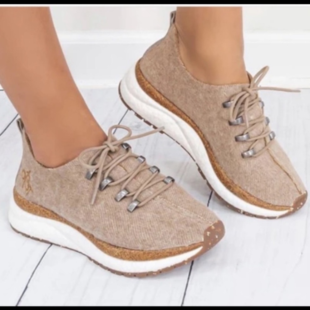 OTBT Courier Sneakers
